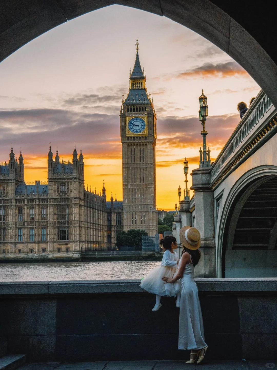 英国是古典与现代交织的震撼是转角遇见历史