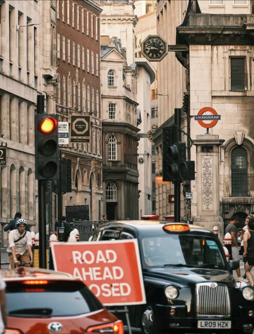 英国是古典与现代交织的震撼是转角遇见历史