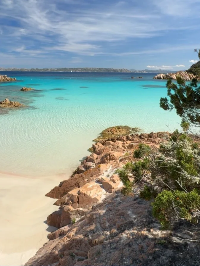 意大利撒丁岛丨这里才是无需滤镜的玻璃海