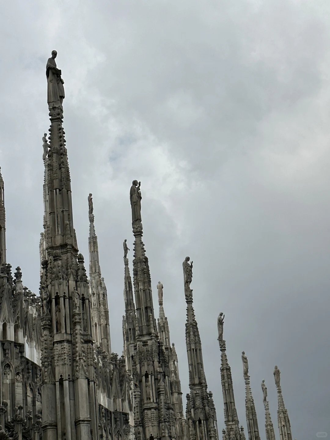 “人类是怎么创作出这样一件伟大作品的呀🥹”