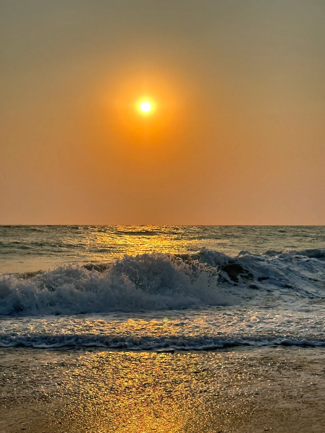 是你们在蹲的📍涠洲岛穿搭嘛？这也太显白了