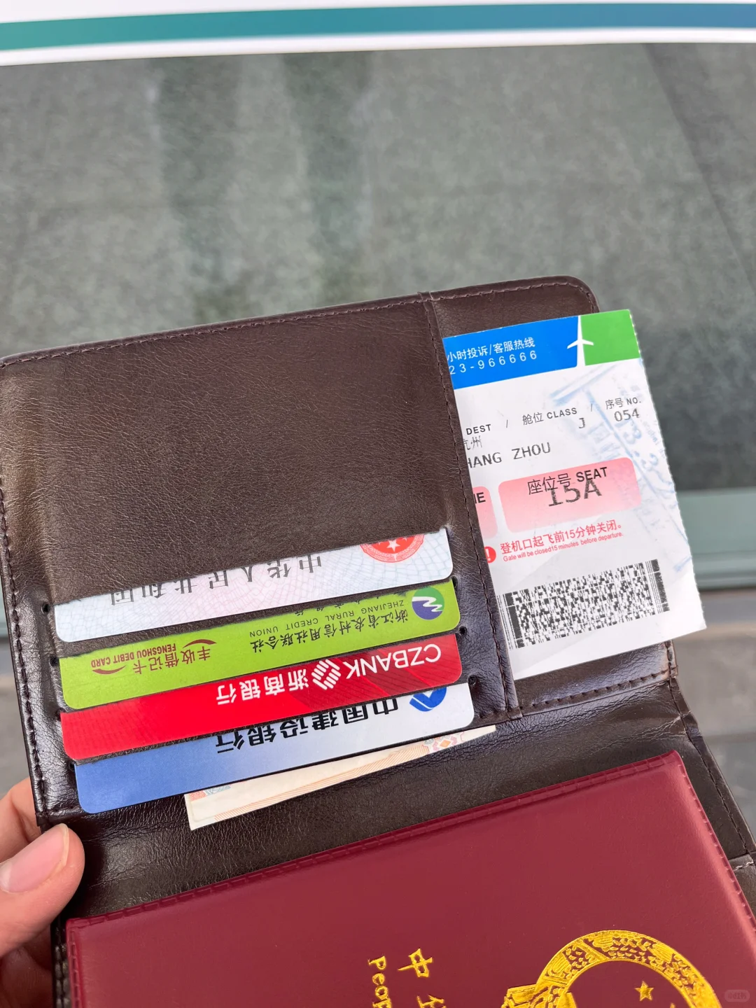 护照夹是我国外旅游八年的搭子！