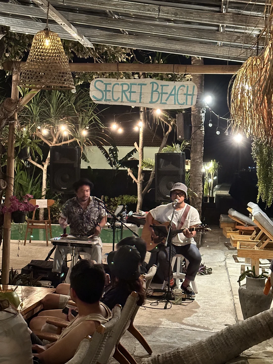 我们应该去享受世界🌍