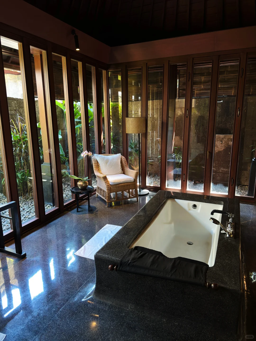 我们应该去享受世界🌍