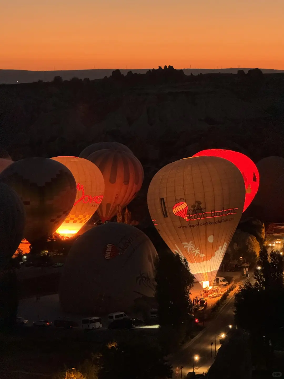 在土耳其卡帕多奇亚追一场梦幻的热气球🎈