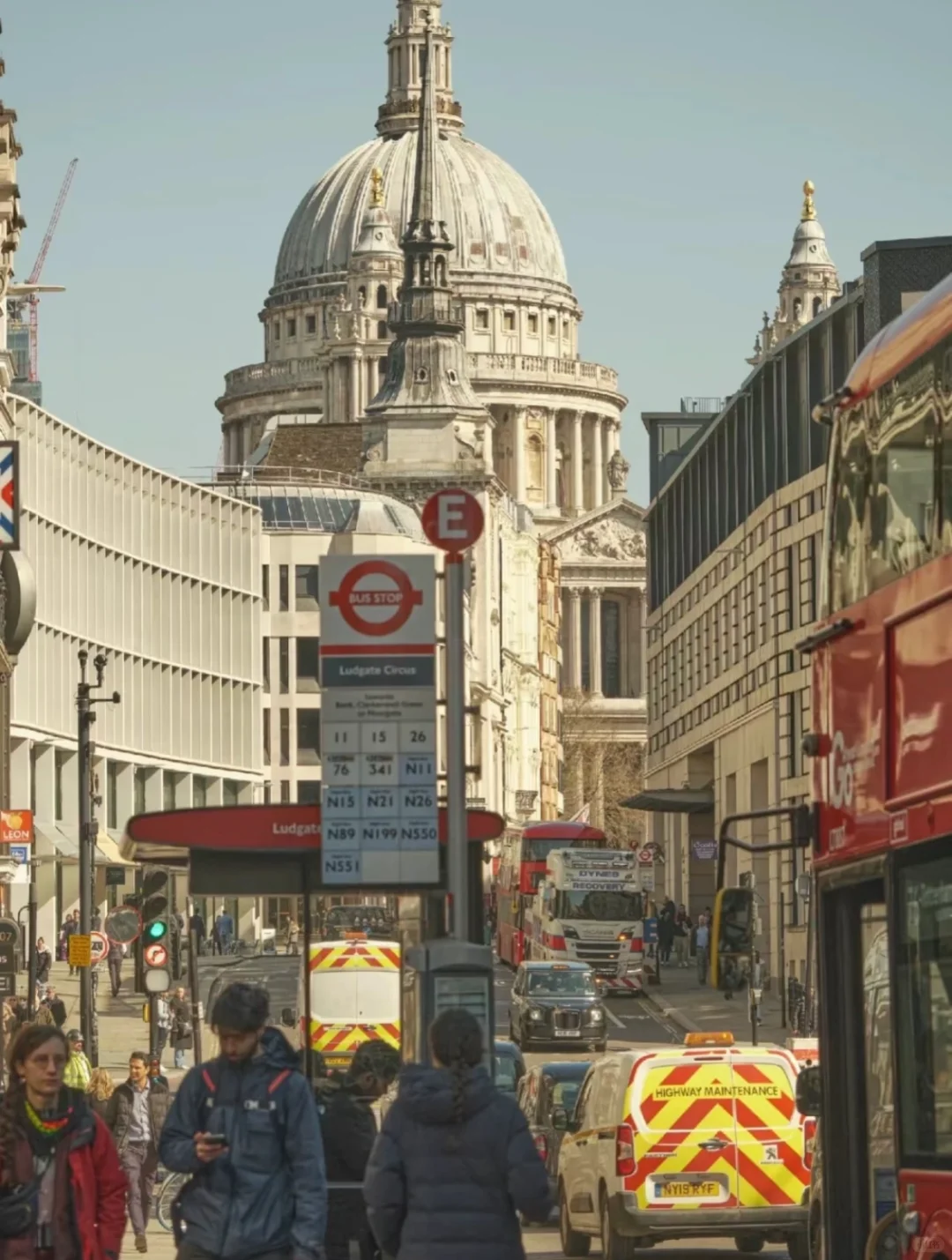 英国是古典与现代交织的震撼是转角遇见历史