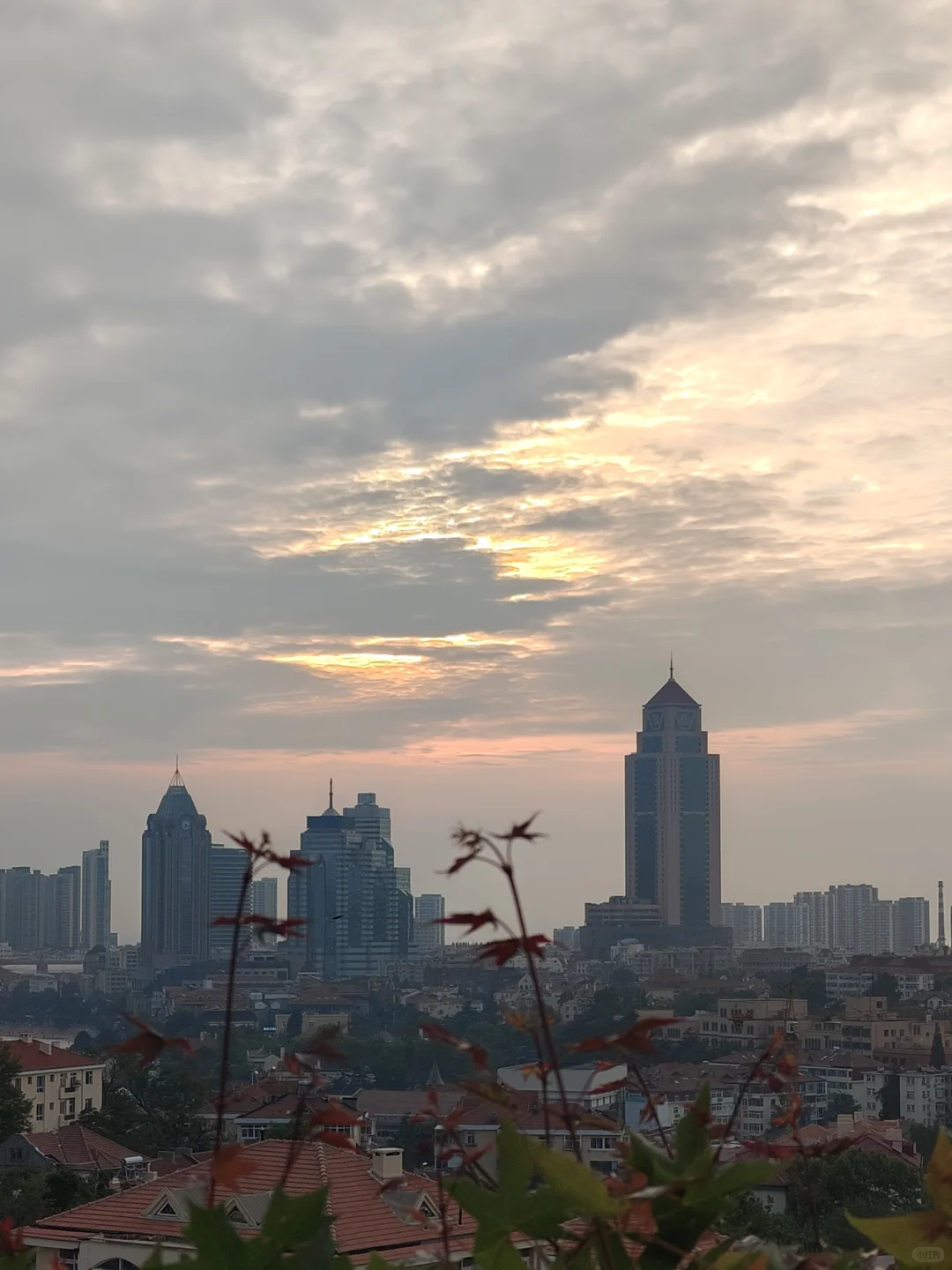 青岛 | 到处都是淀粉肠和冰箱贴的城市