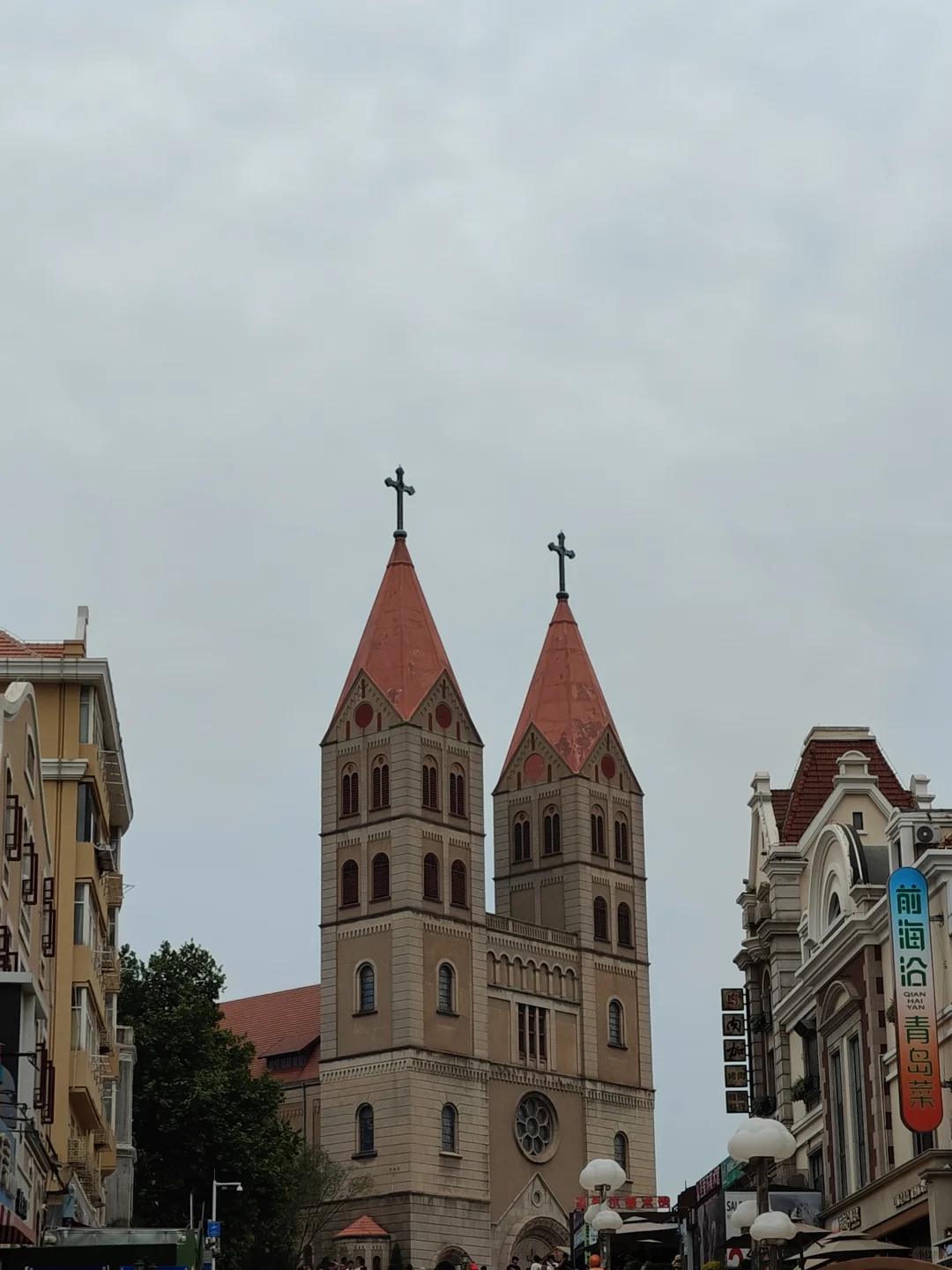 青岛 | 到处都是淀粉肠和冰箱贴的城市