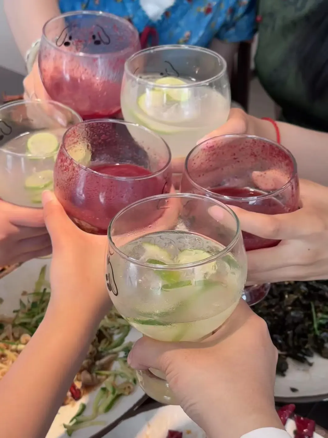 到反天罡,明明是来旅游,结果被美食吸引了🤩