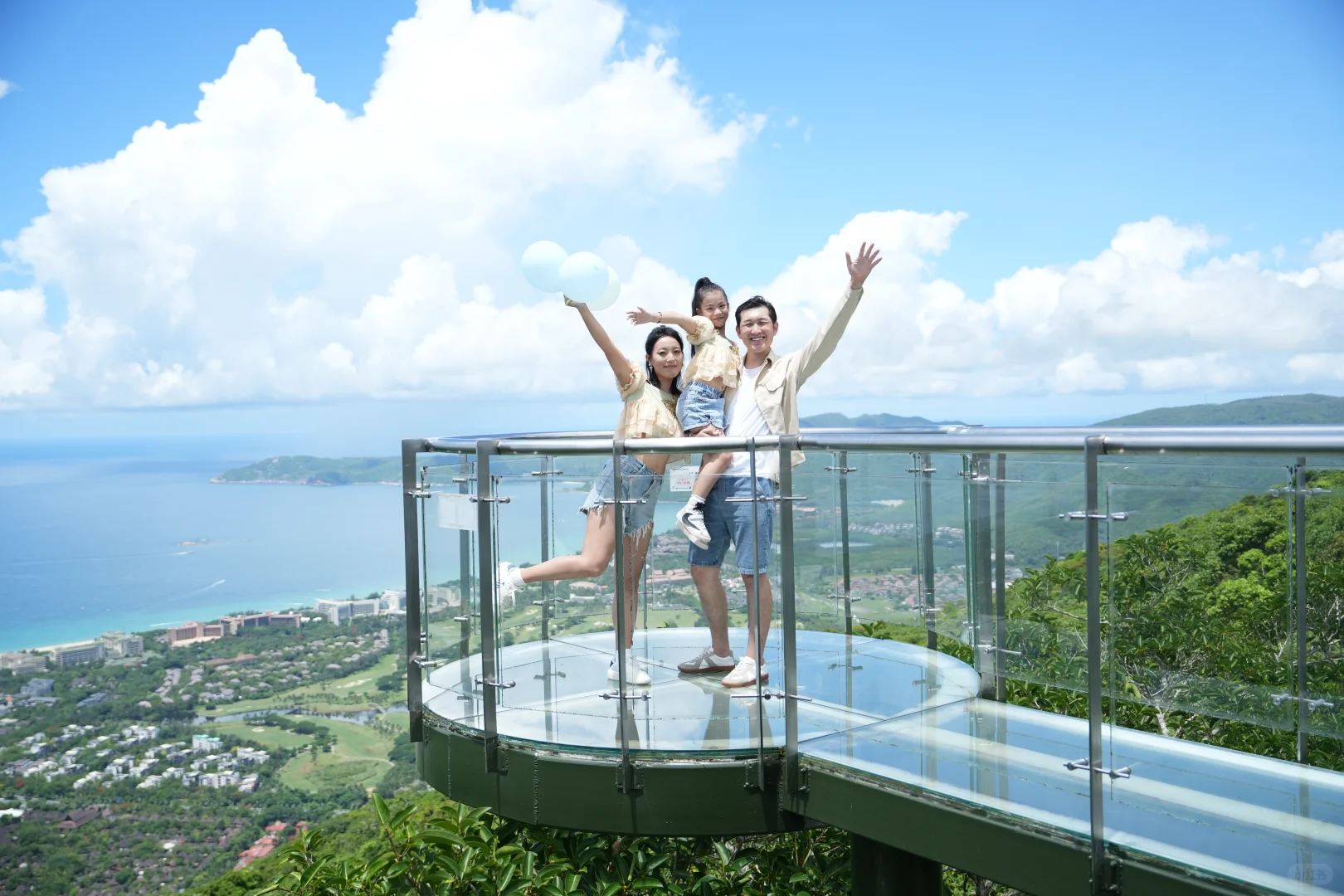 🌞暑期带娃玩转三亚！亲子游超全攻略！