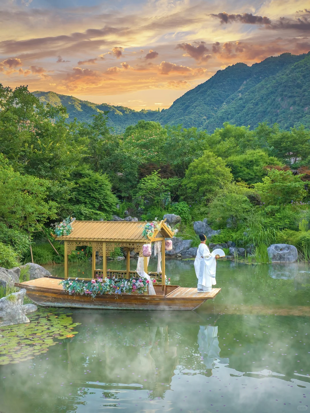 李白诚不欺我！在这里拍到了「手可摘星辰」🌌