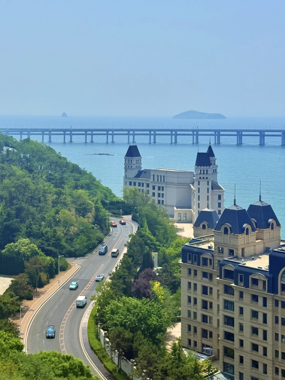 大连刚回来！18张live图不足以表现她的美！！