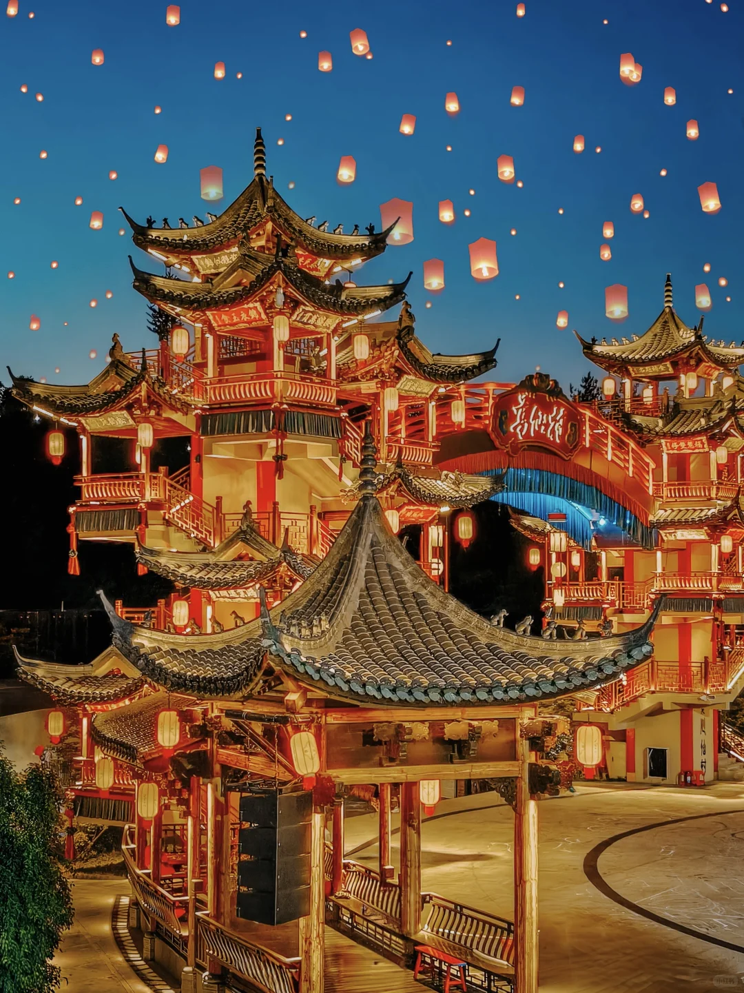 李白诚不欺我！在这里拍到了「手可摘星辰」🌌