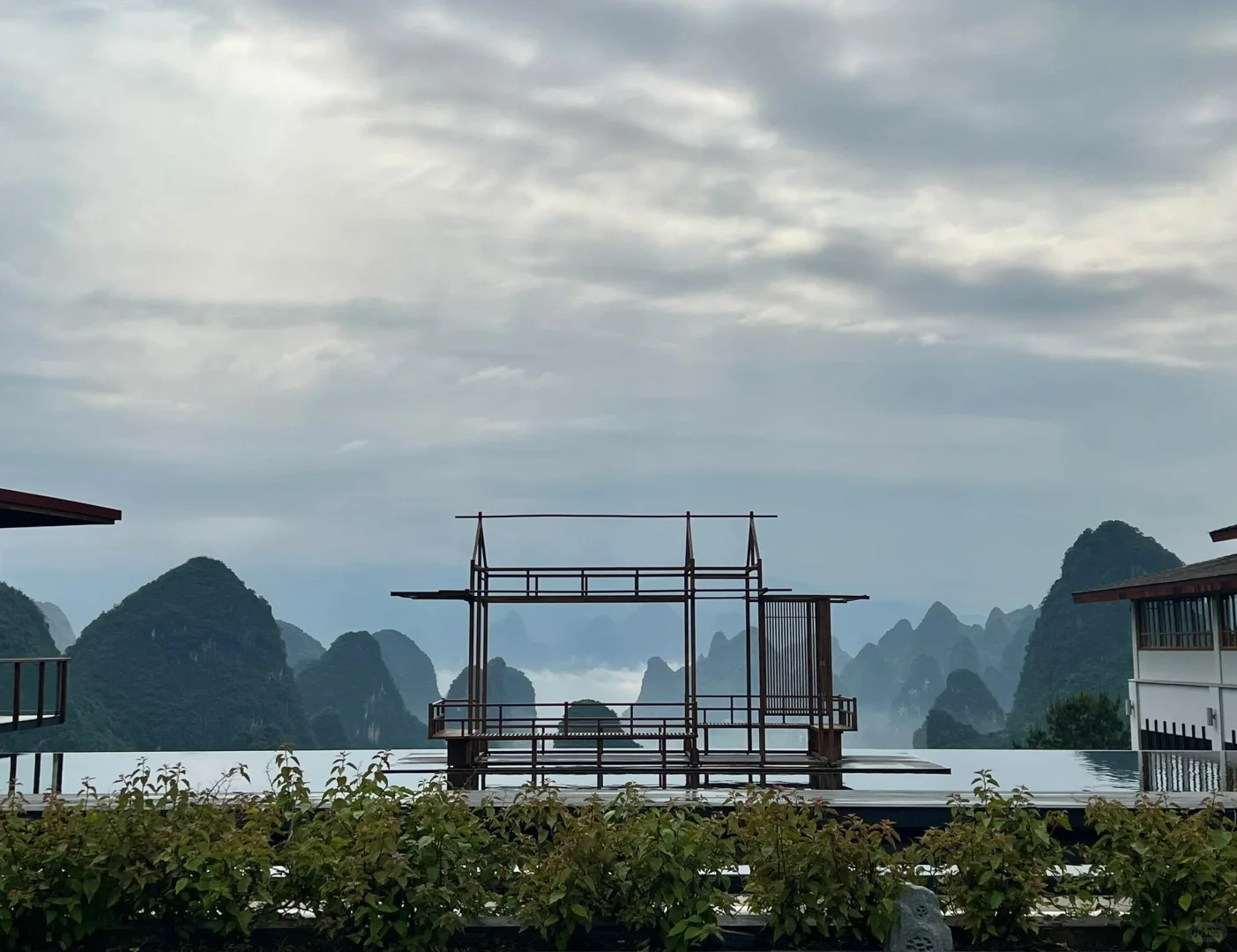 阳朔，刚退房！感谢赵露思😭😭美哭了