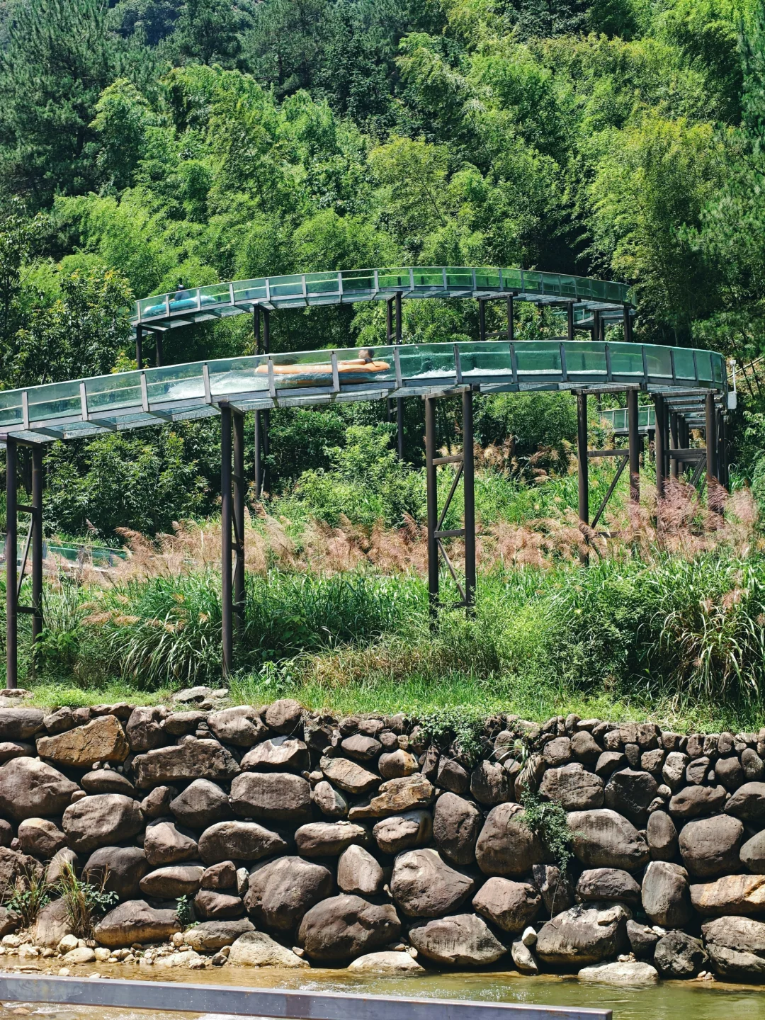 杭州龙井峡漂流怎么玩最爽？