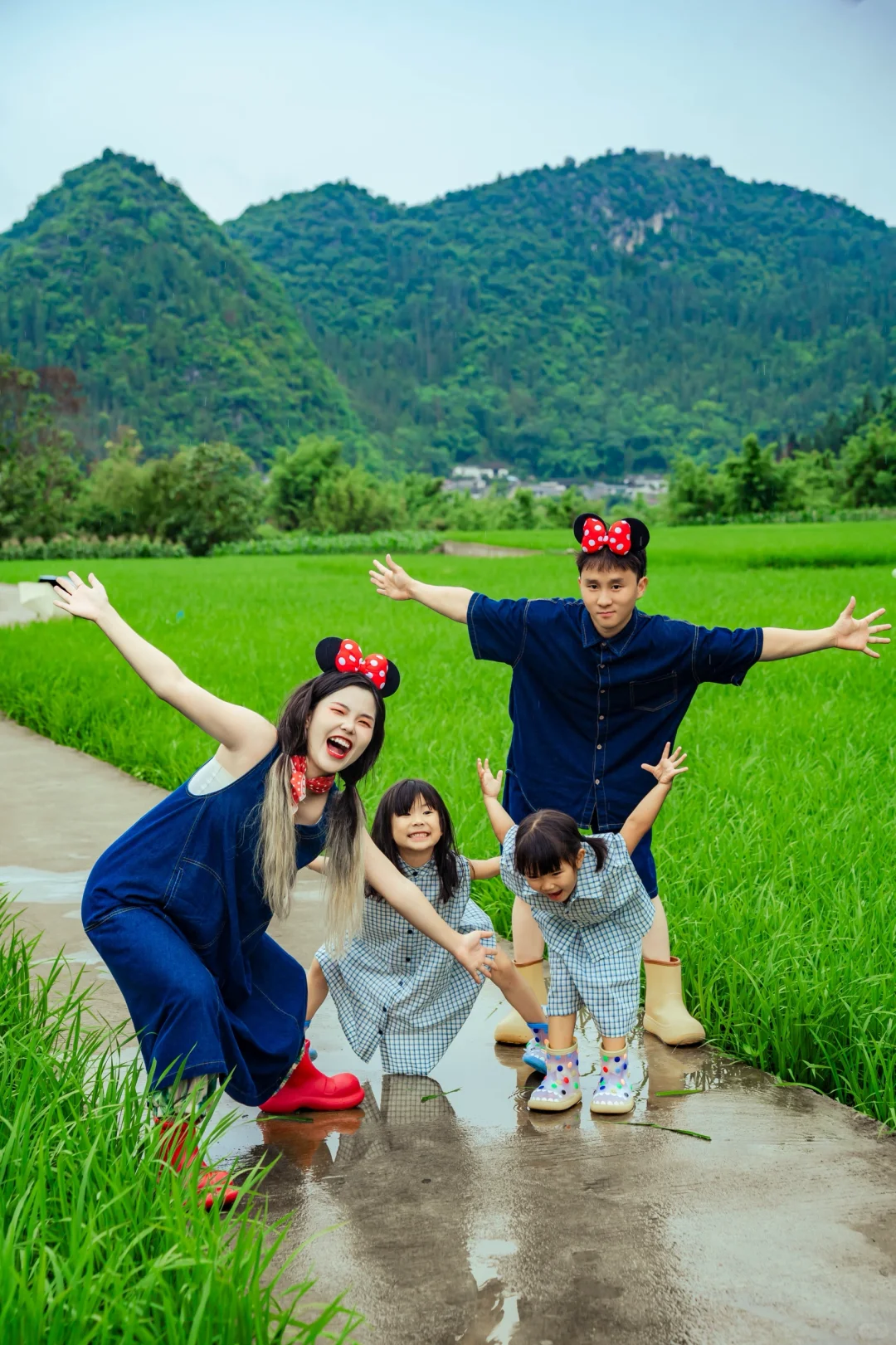 万峰林麦田超全亲子游玩及拍照攻略❗️