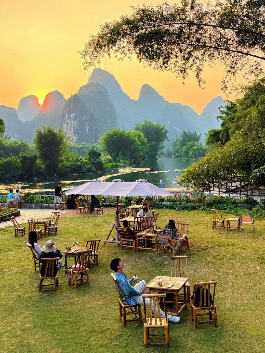 你一句桂林山水甲天下，我便到了真江南