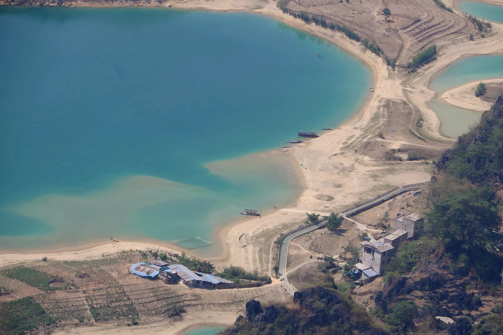 太离谱了 我朋友以为我去了马来西亚