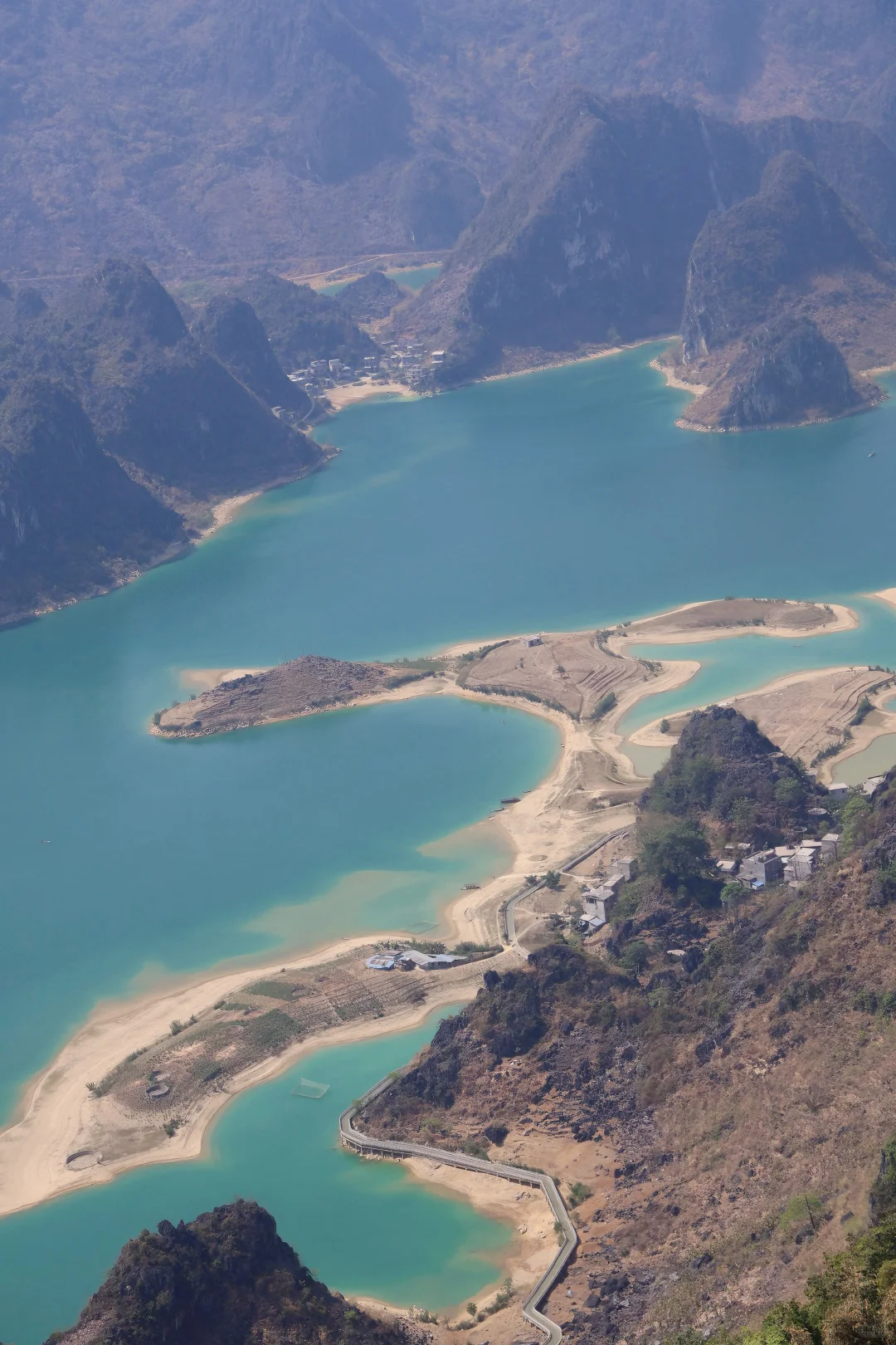 太离谱了 我朋友以为我去了马来西亚