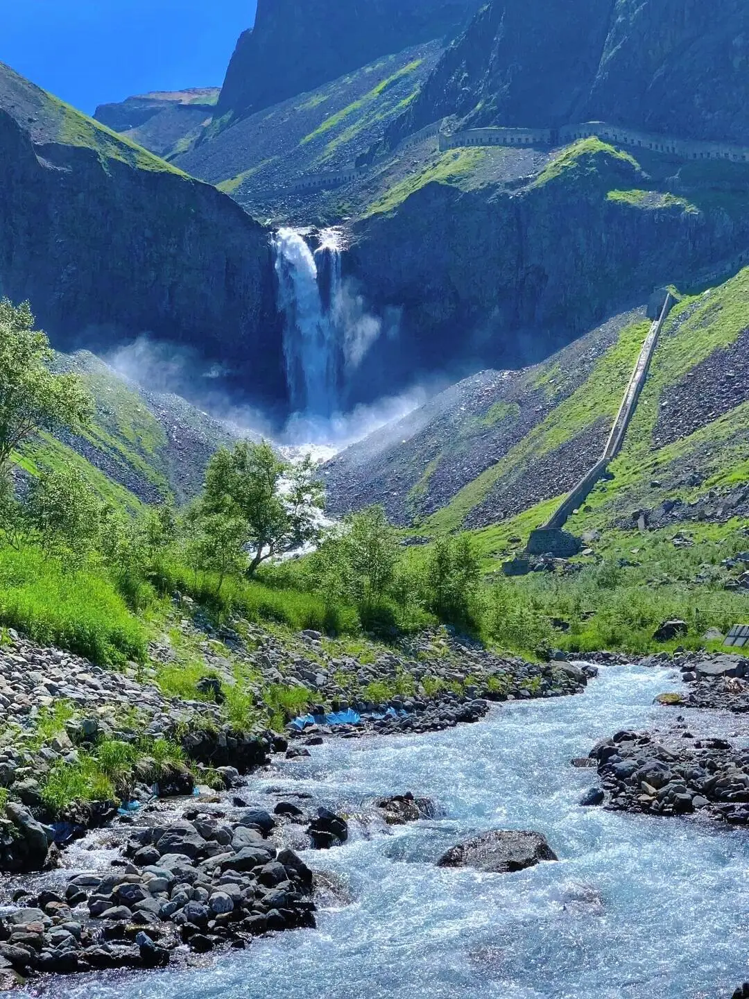 人生建议：6-8月一定要来22℃的长白山避暑💦