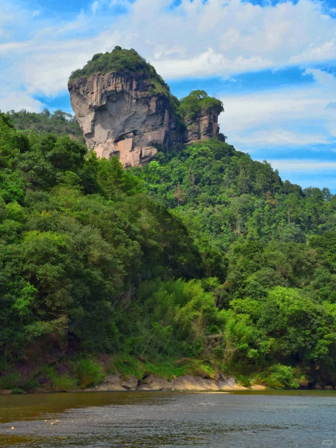 推荐一个绝对冷门但超级震撼的地方……