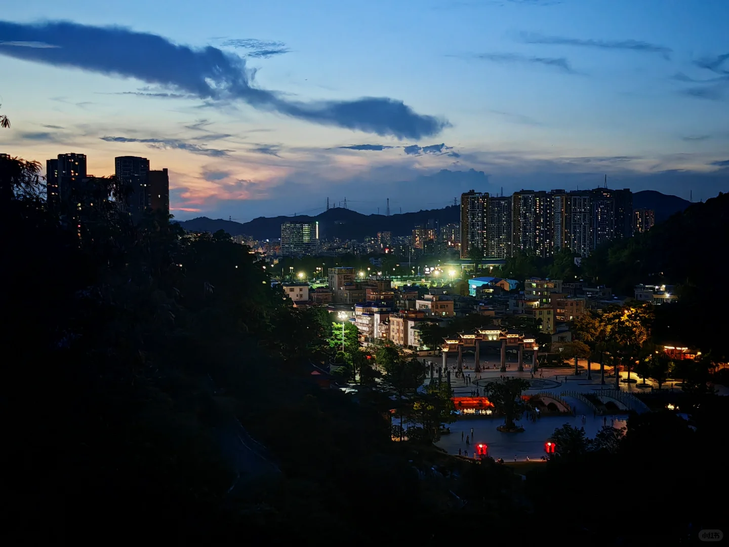 阳台山石岩绿道散步