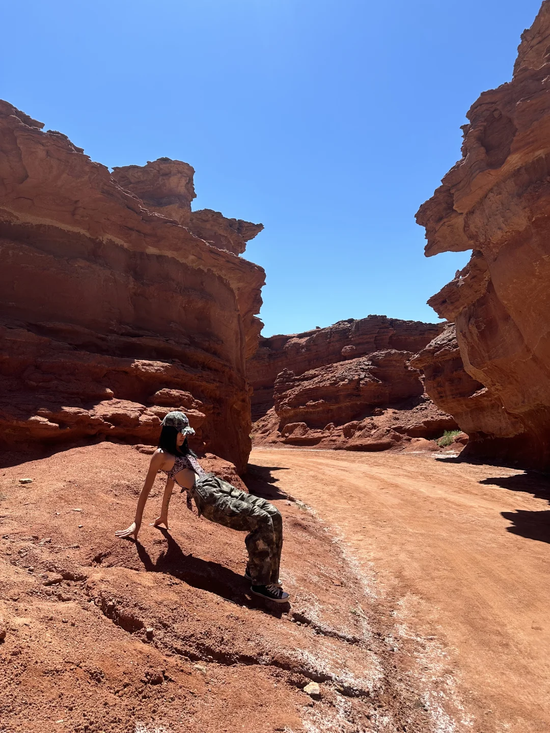 👽旅行日记【那天我第一次见到红色的湖】