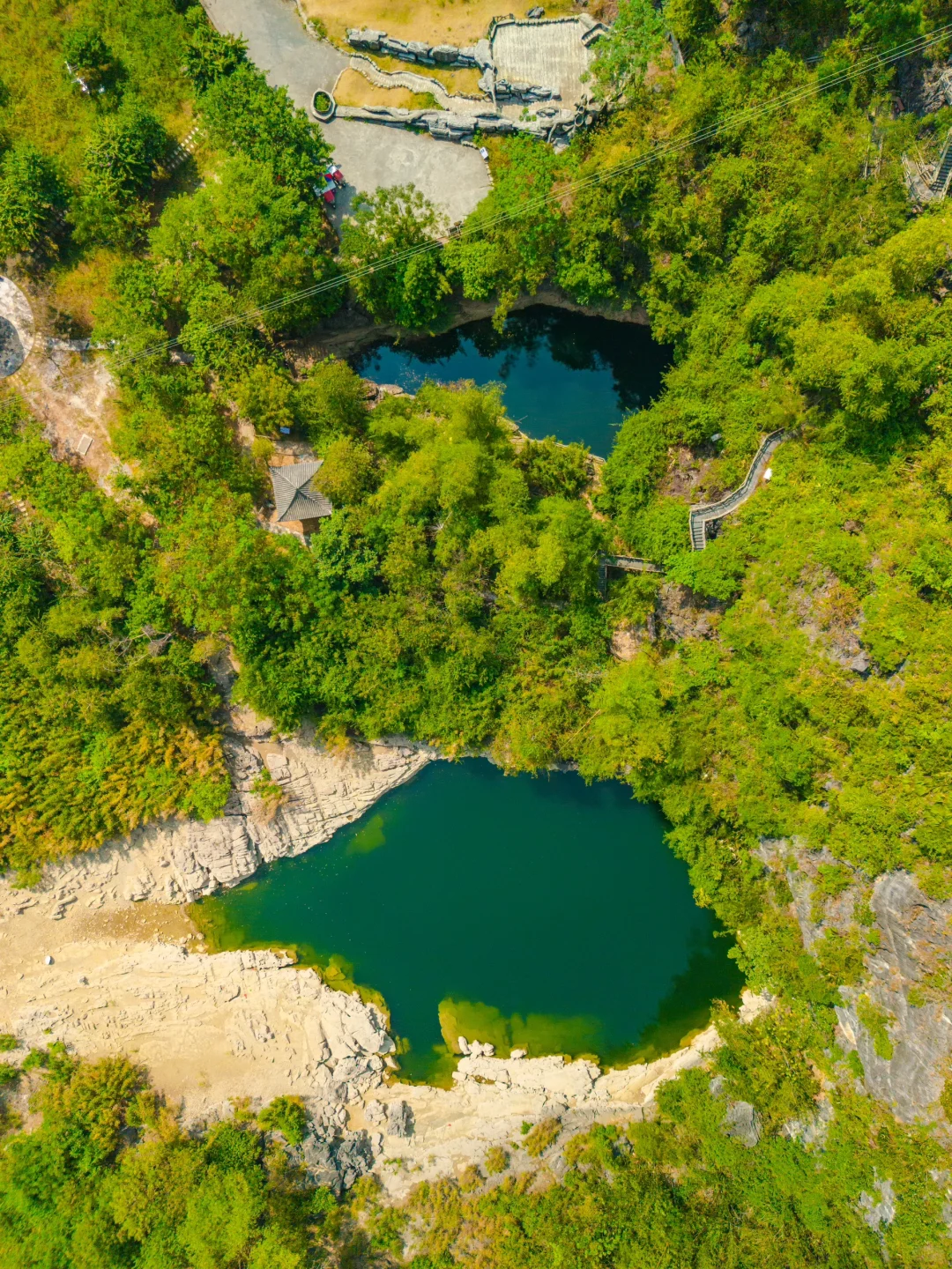 广西河池“恶魔之眼”，背后故事令人毛骨悚然！