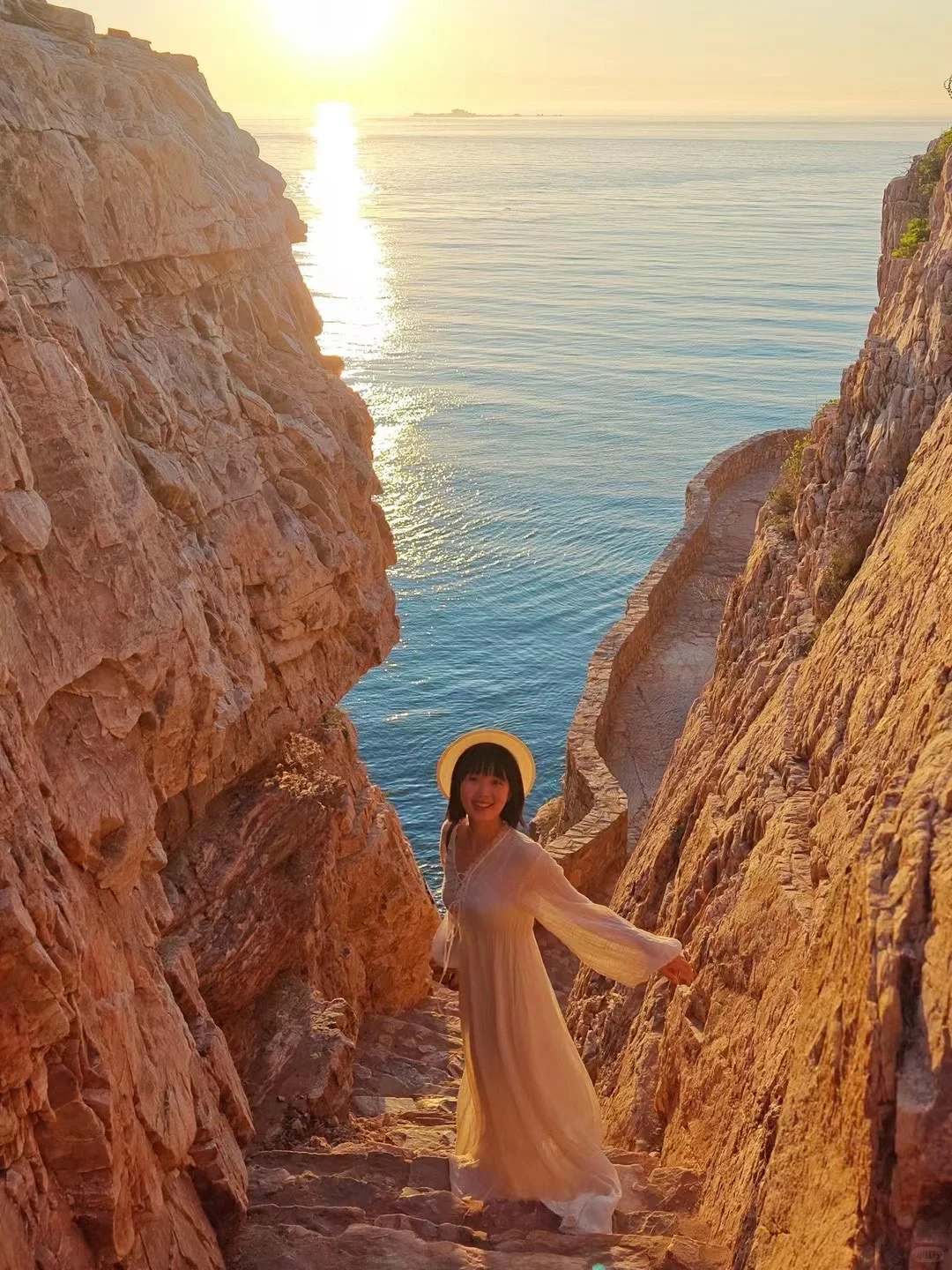 悬崖果冻海💚原来山东真的有个“马尔代夫”‼️