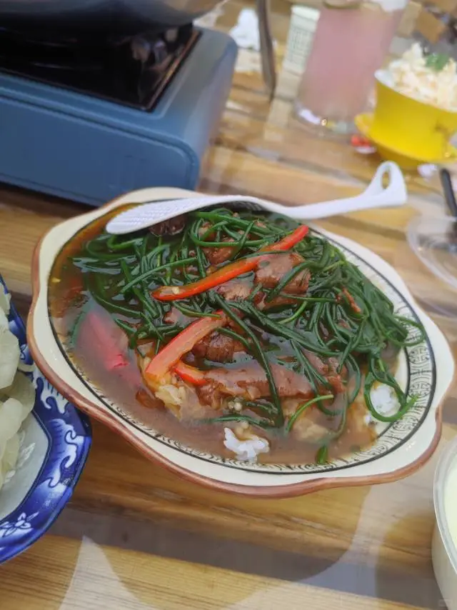 标题：张掖必玩景点+美食攻略，一文讲全✨