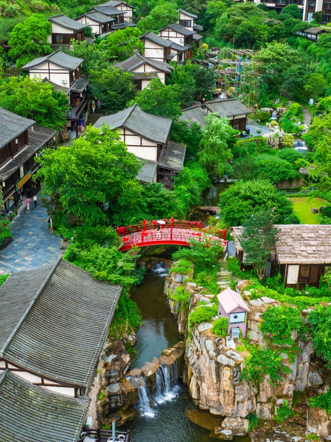 发个朋友圈都问疯啦！以为我去迪拜啦……