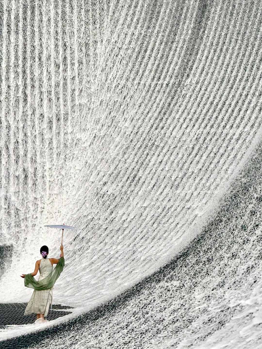 发个朋友圈都问疯啦！以为我去迪拜啦……