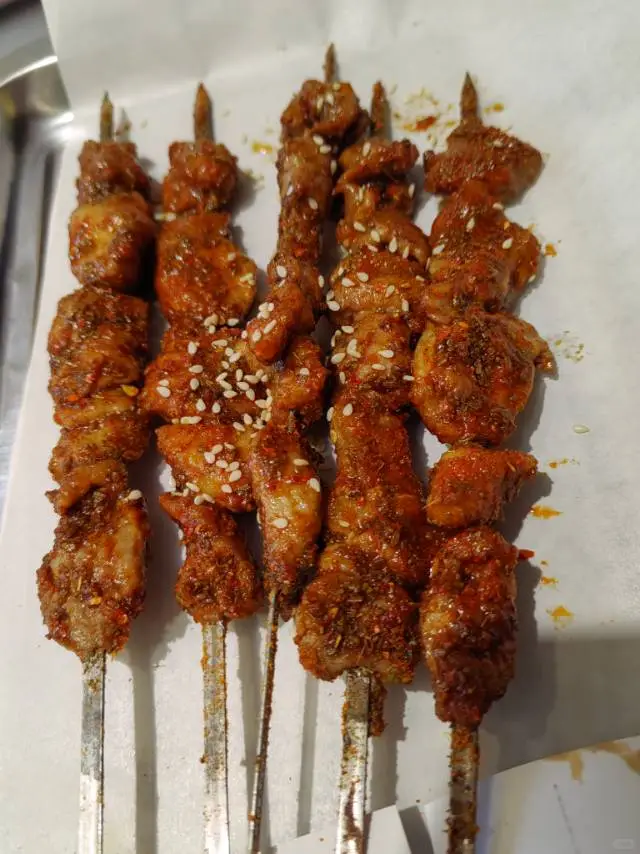 标题：张掖必玩景点+美食攻略，一文讲全✨