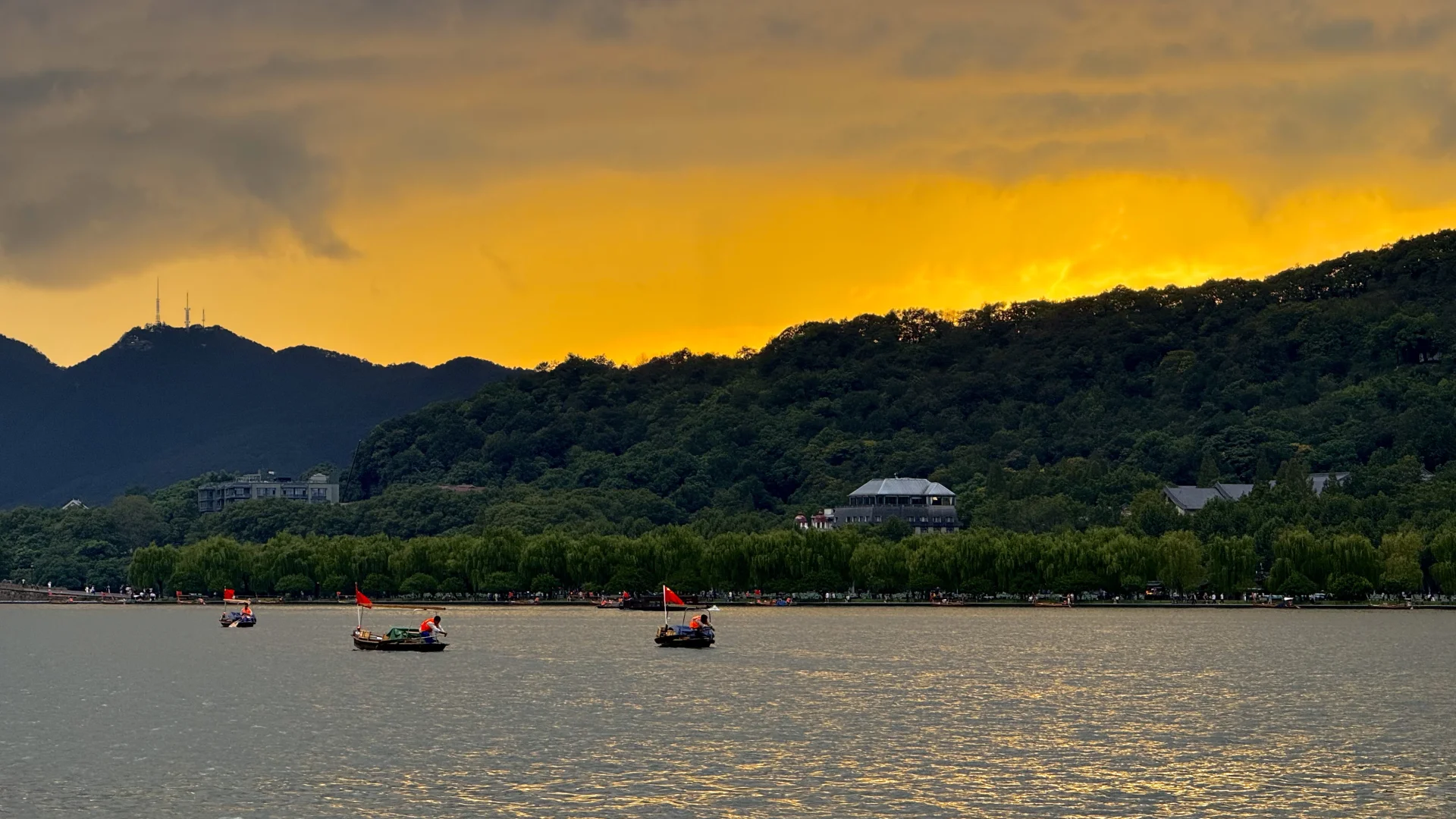 11天4城，2248元！适合女生独自旅行的线路