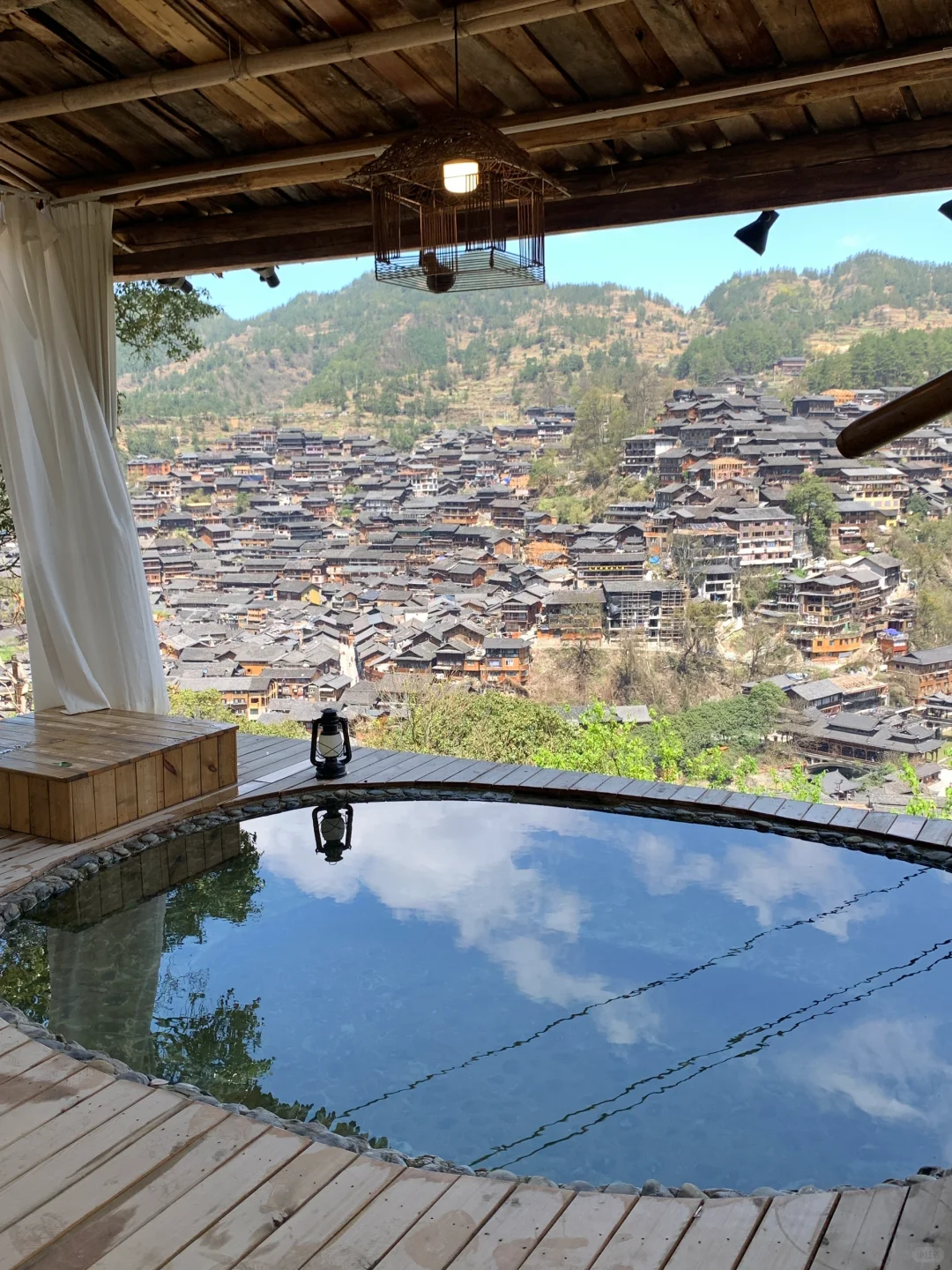 住进风景里，推荐国内九家超美民宿！