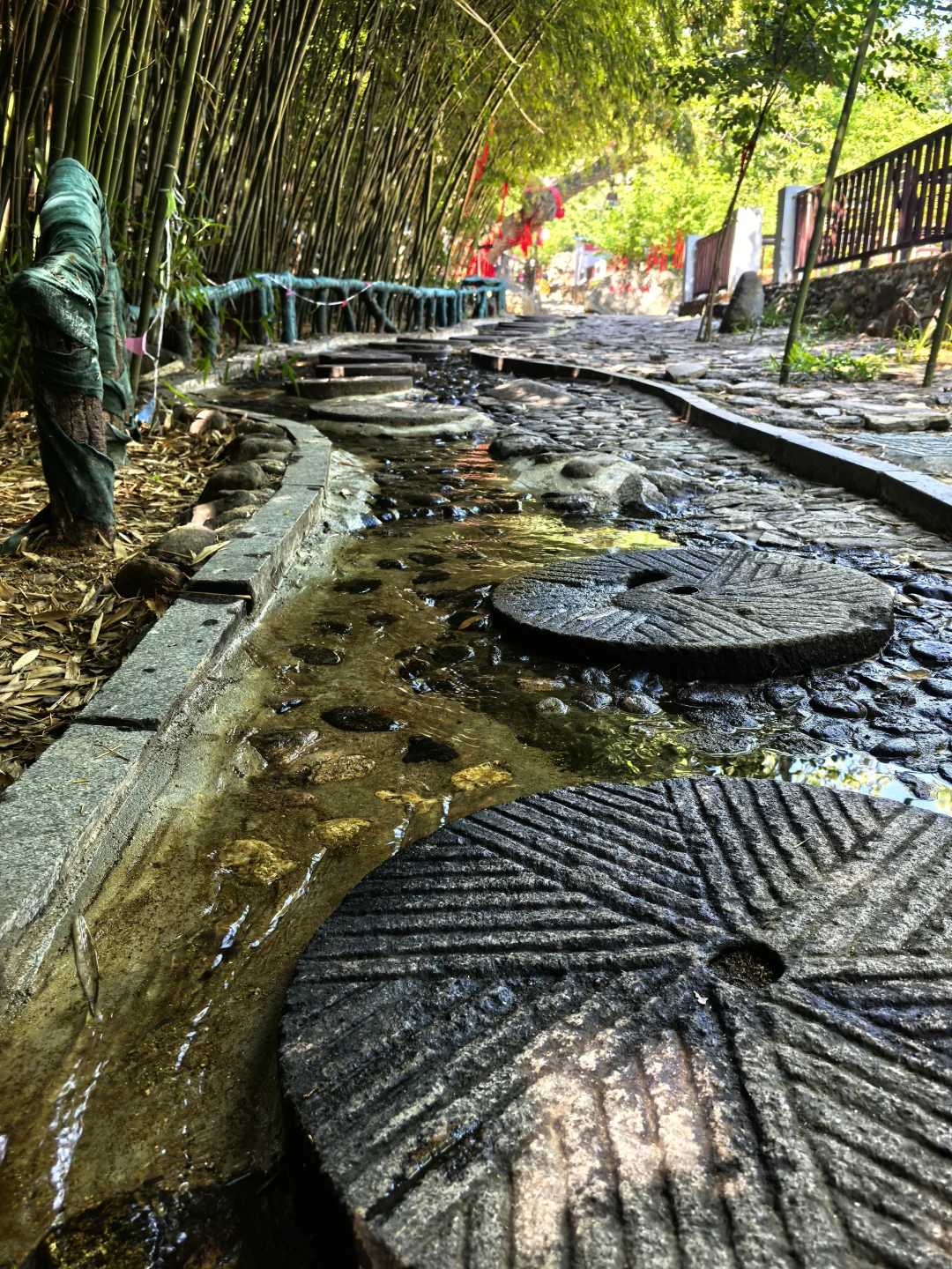 泰山脚下的石敢当小镇