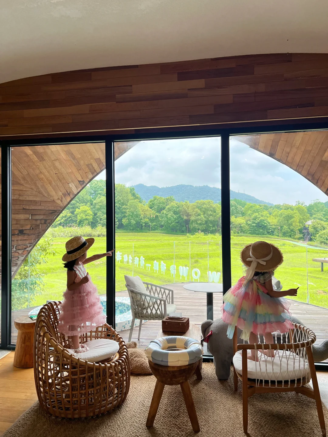 亲子暑假游｜自驾3h🚗闯进森林木屋童话王国