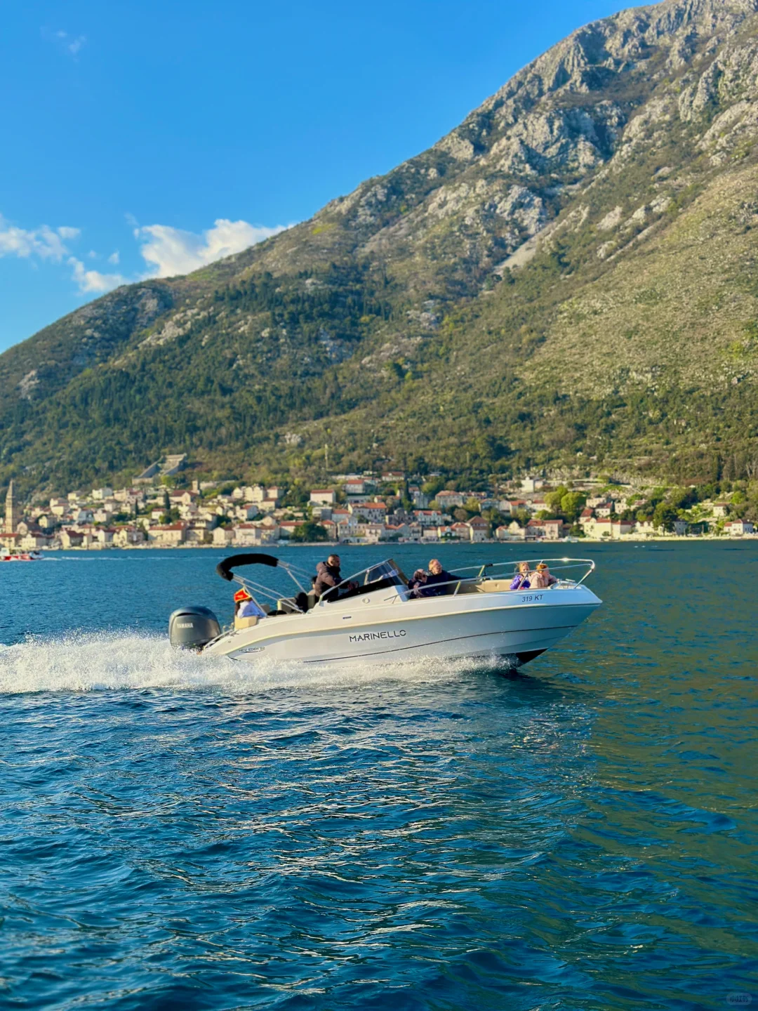 🇲🇪黑山出海见蓝洞