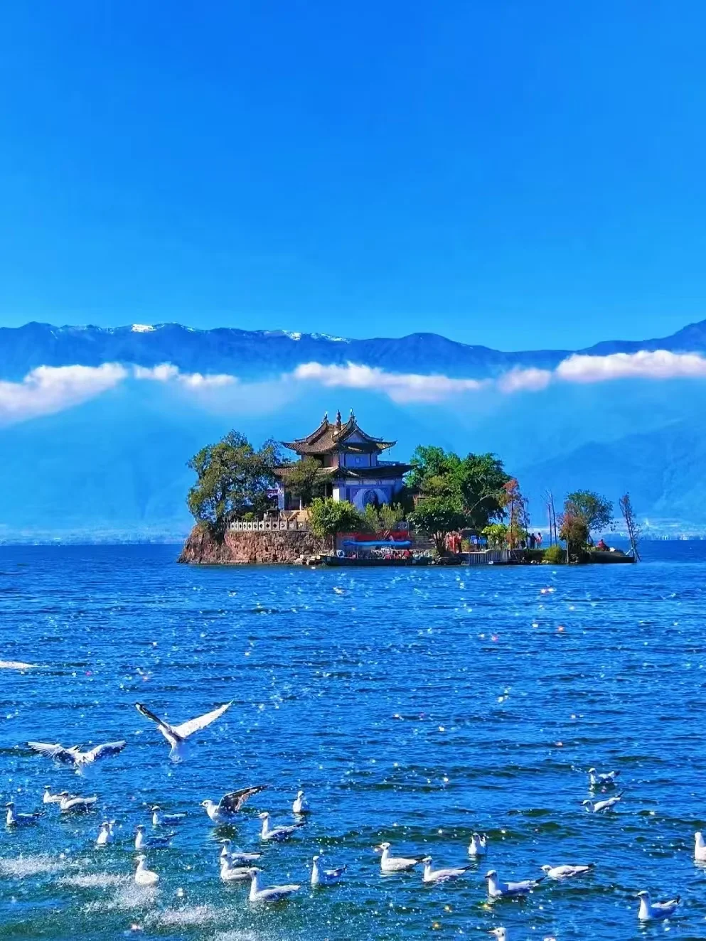 国内7-8月，10个凉快的避暑胜地推荐！!