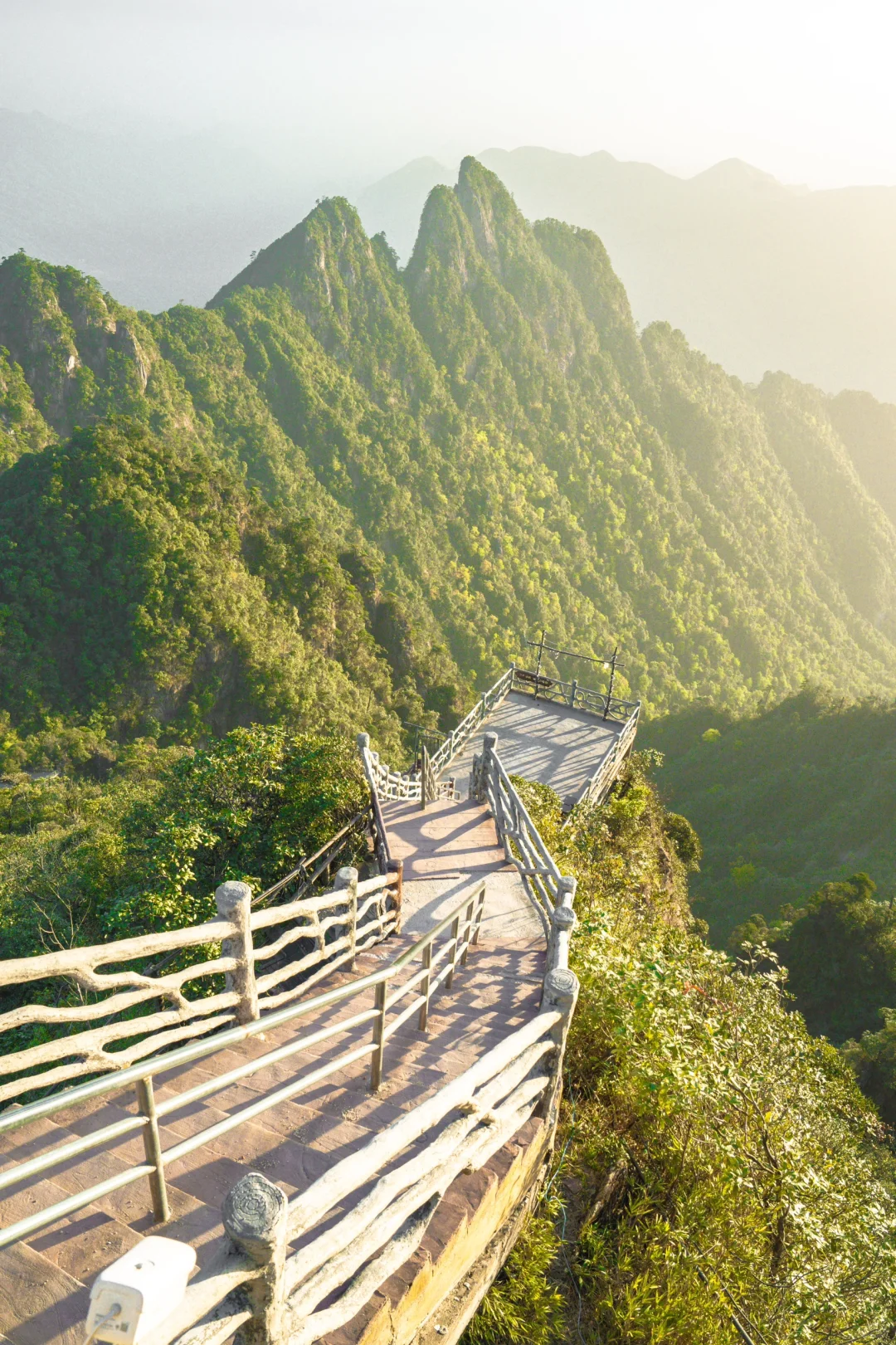 比起张家界,我更爱这座云端上的奇峰异石!