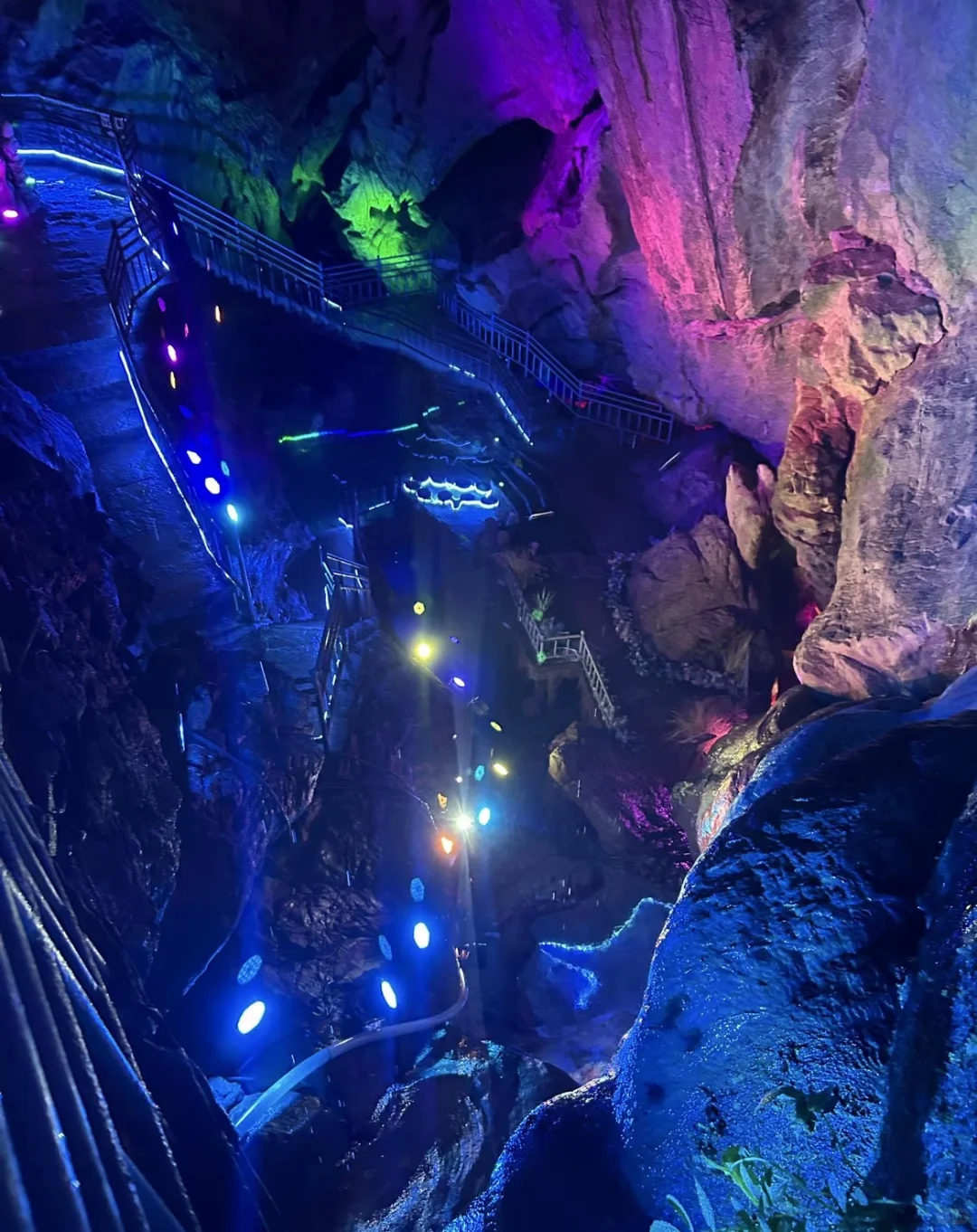 杭州避暑胜地「仙桥洞」绿野仙踪+ 丁达尔效应