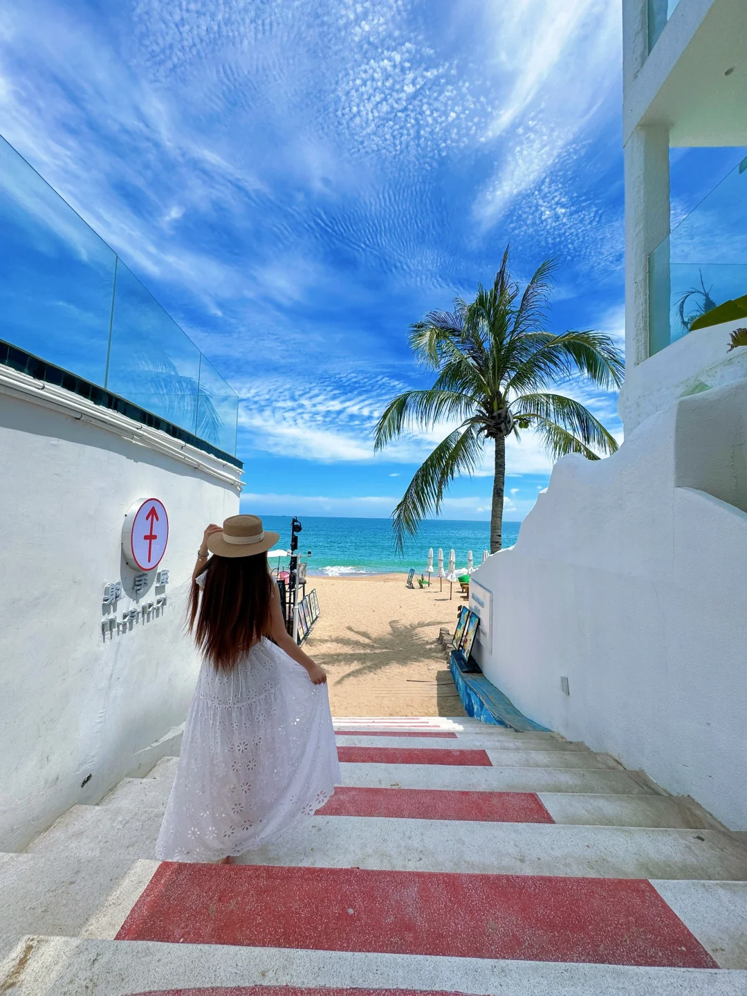 在三亚误入了蓝白童话小镇🌊！