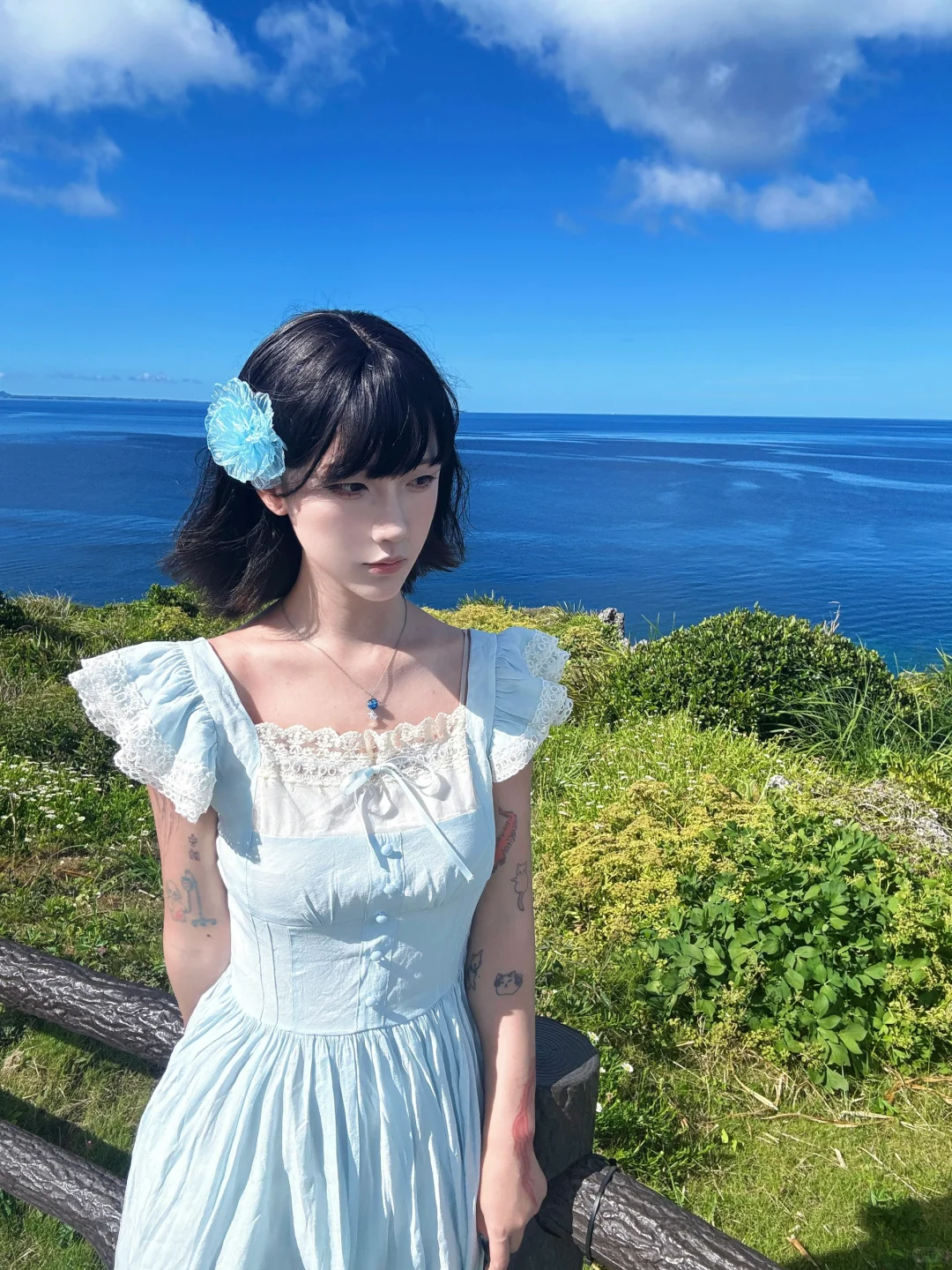 在全是人的万座毛一人一支架一分钟