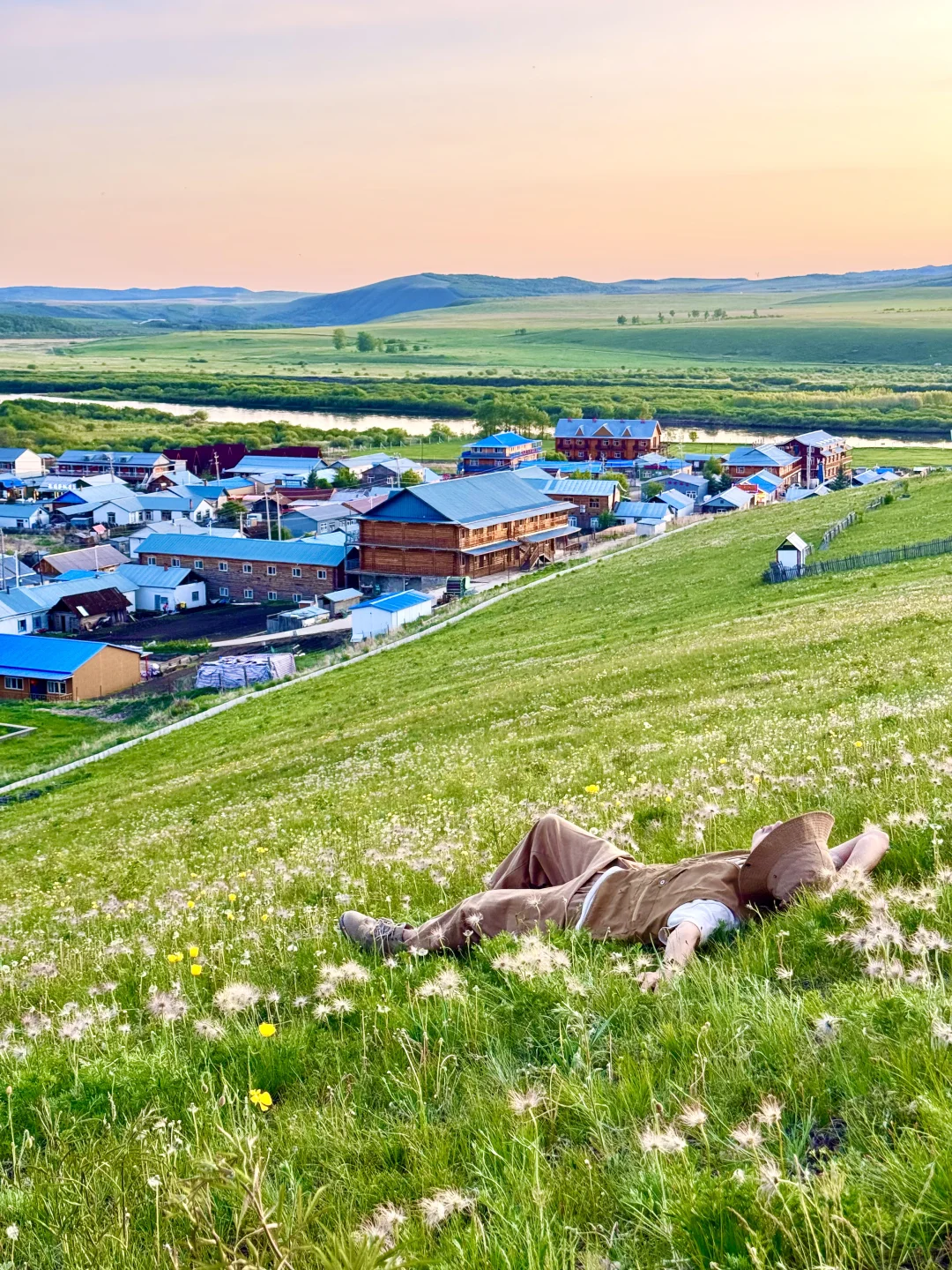 跟朋友去了趟内蒙古，真的可以媲美新西兰了…