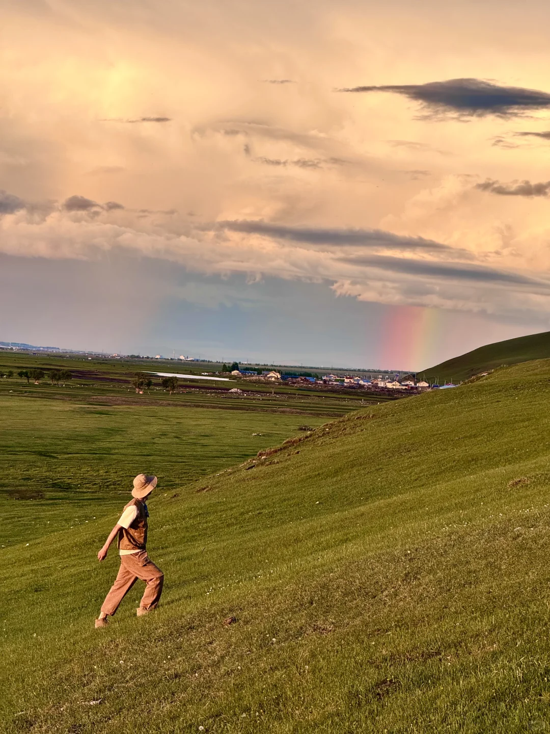 跟朋友去了趟内蒙古，真的可以媲美新西兰了…