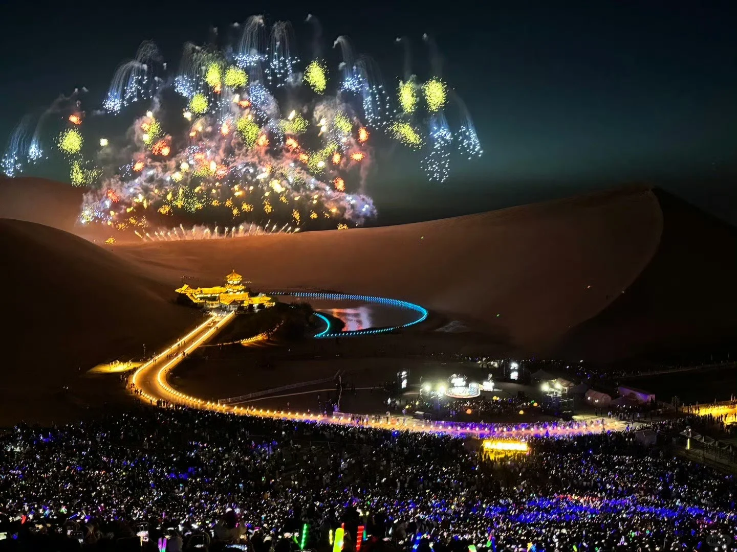 终于和闺蜜攒够3k左右,去了一趟大西北