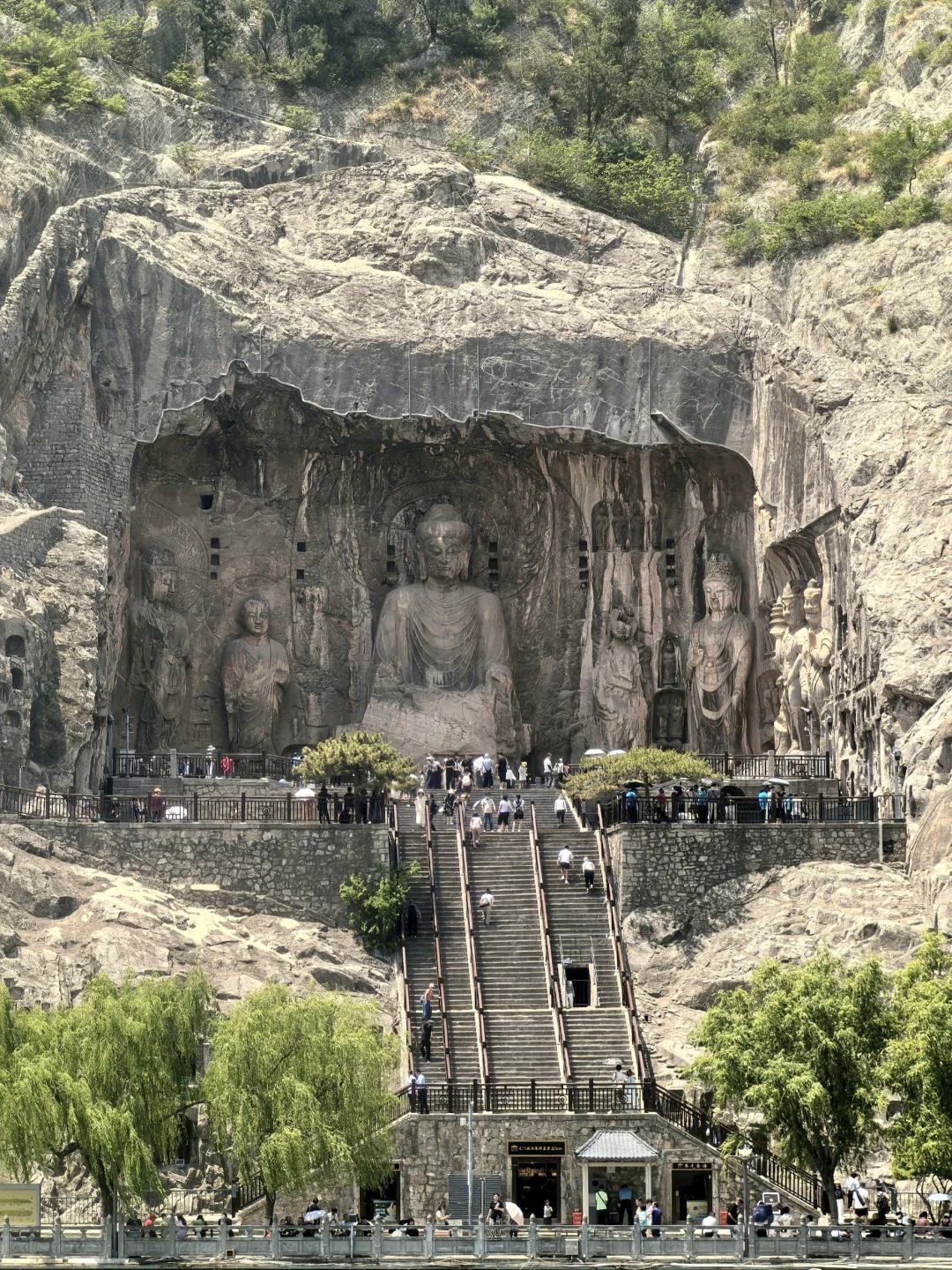 以为是普通石窟?洛阳这处千年古迹让我震惊