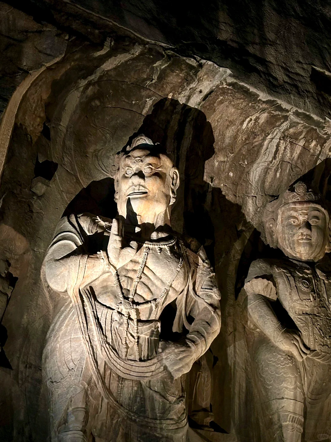 以为是普通石窟?洛阳这处千年古迹让我震惊