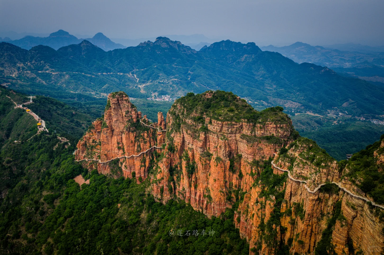 上山坐电梯，下山坐滑梯，人少景美东太行