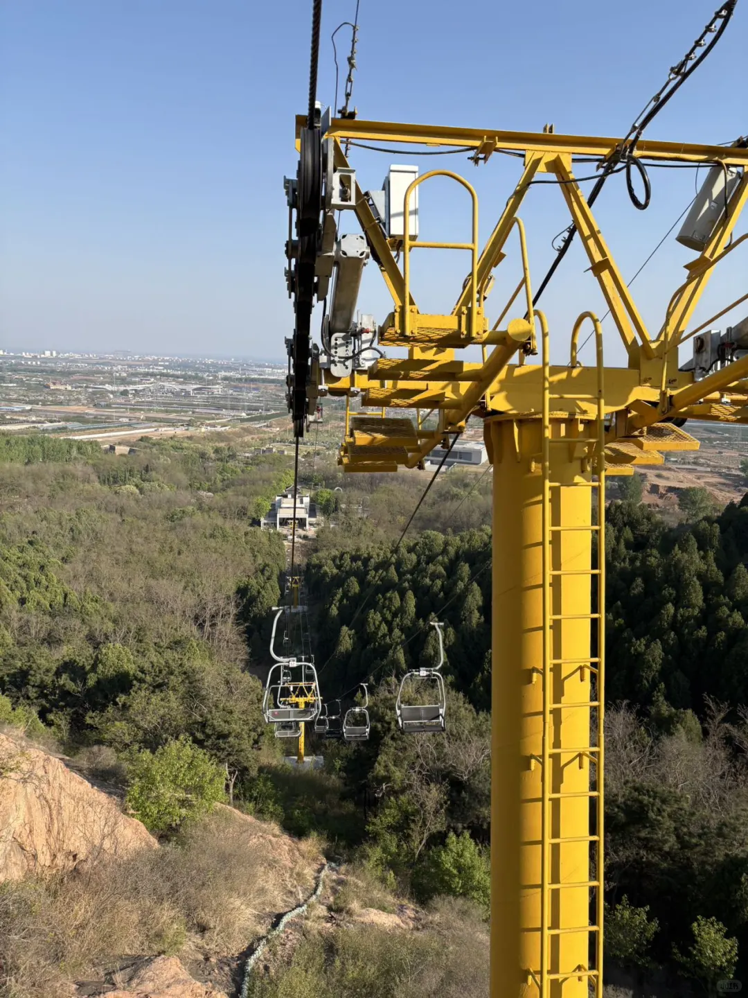 🌿五一拒绝人挤人!来爬长城第一山吸氧啦~